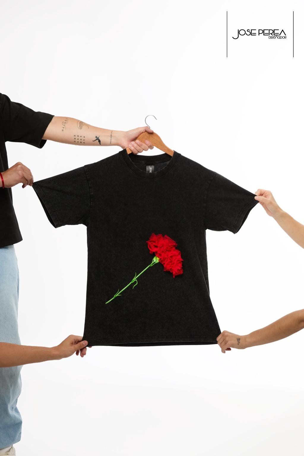Camiseta Oversize "Flor Roja" x José Perea - Imagen 5